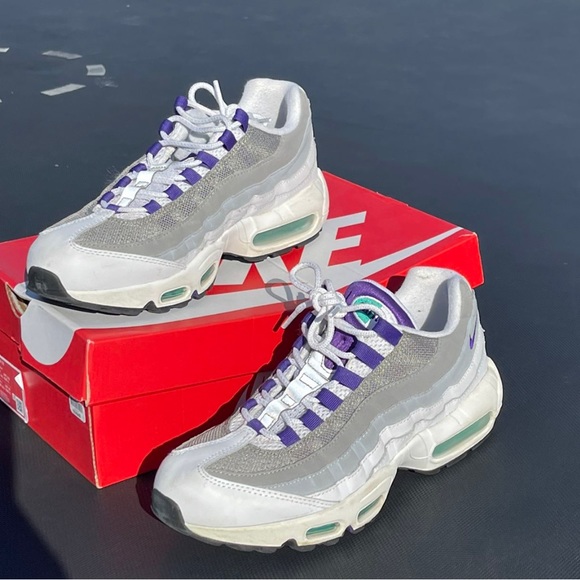Womens Air Max 95 LV8 ‘Grape’ - Picture 4 of 4